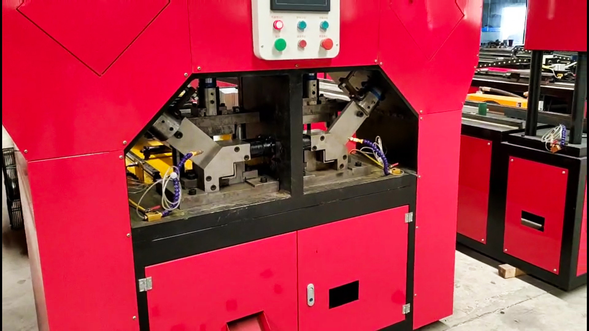 散熱片生產(chǎn)線(xiàn)